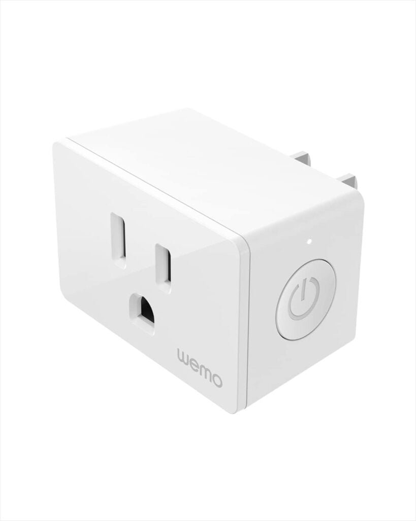 Wemo Smart Plug with Thread - Smart Outlet for Apple HomeKit - Smart Home Products, Smart Home Lighting, Smart Home Gadgets - Homekit Smart Plug - Tech Gifts - Works W/ Apple iPhone, Easy NFC Set Up